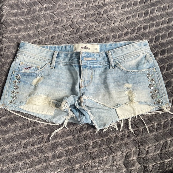 Hollister | Women’s size 1 Jean Shorts - Picture 1 of 9